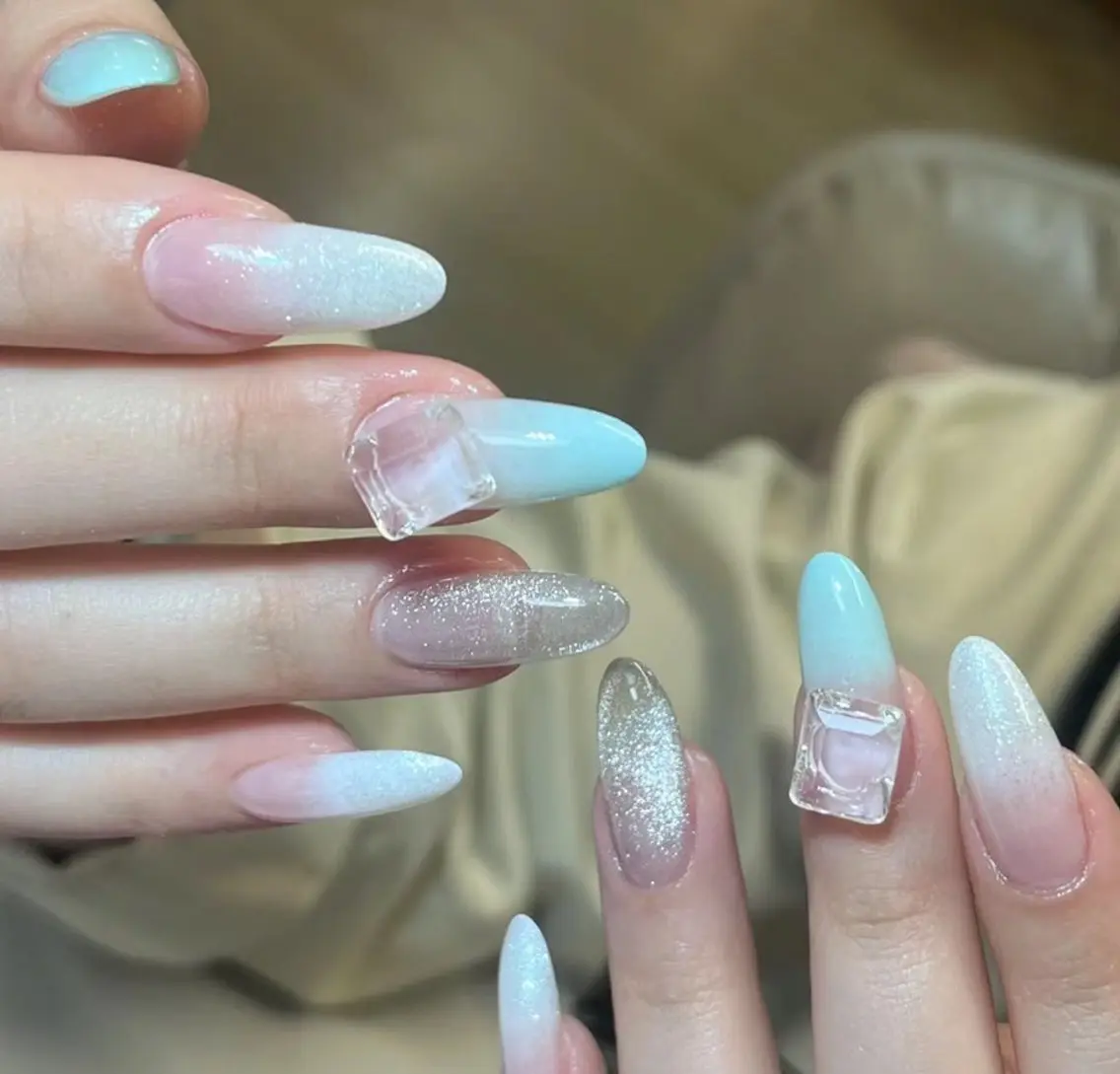 ネイル 水色 マグネットネイル 持ち込み シンプルネイル ハンドネイル UM Nail Salonのネイルデザイン