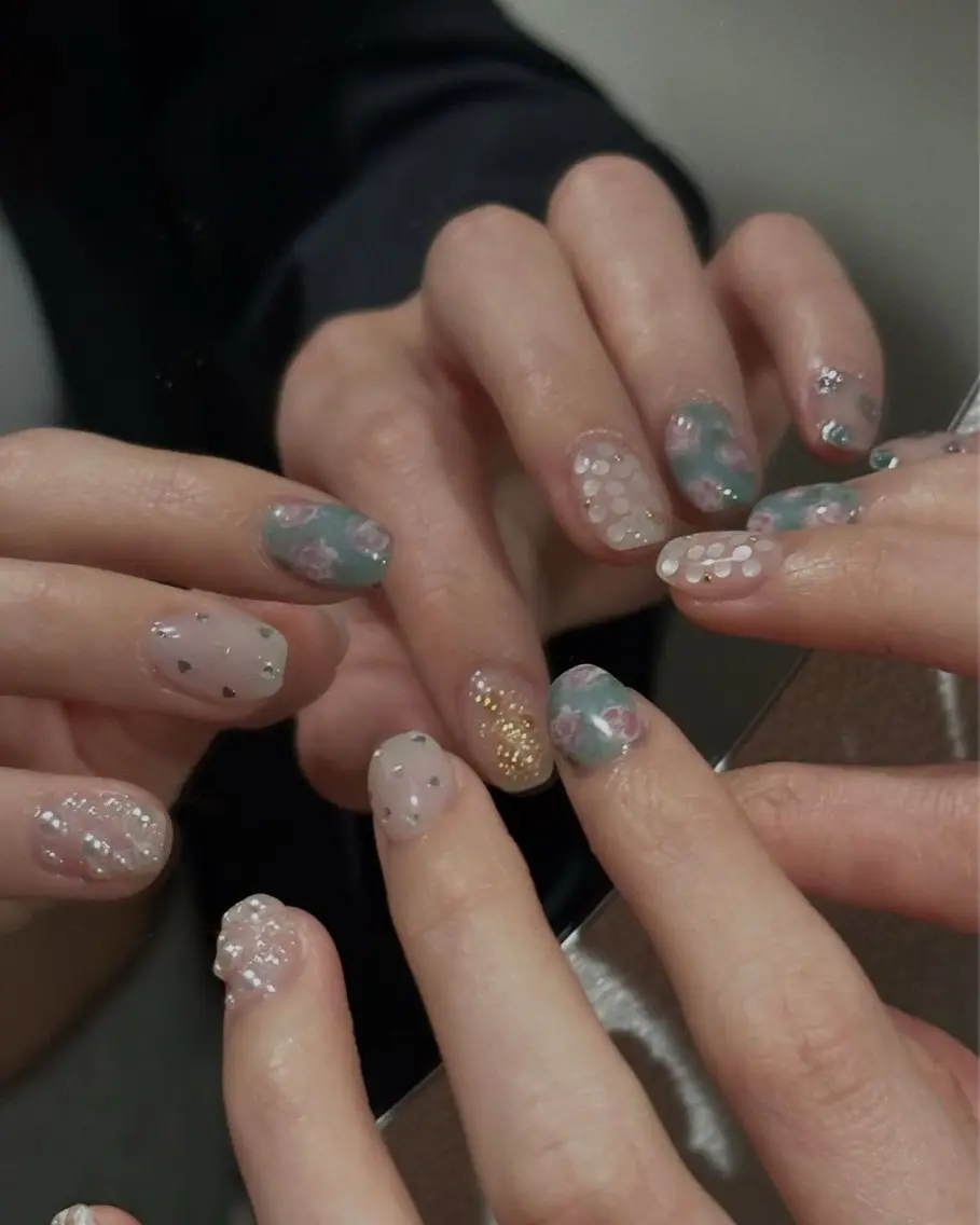ネイル 韓国ネイル 持ち込み ニュアンスネイル ネイルチップ 冬ネイル RINN ANA.CHUOのネイルデザイン