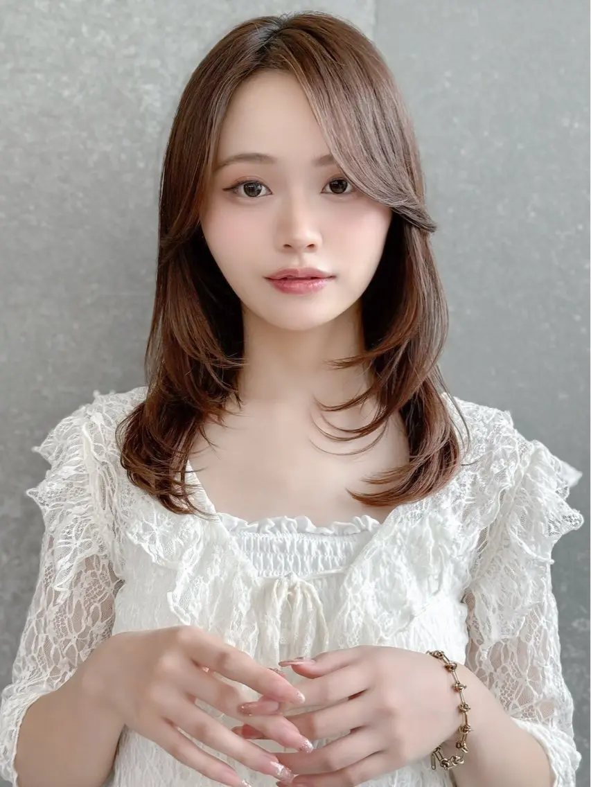 ミディアム カット ヘアカラー トリートメント ✨ミディアム レイヤーハルキのヘアスタイル