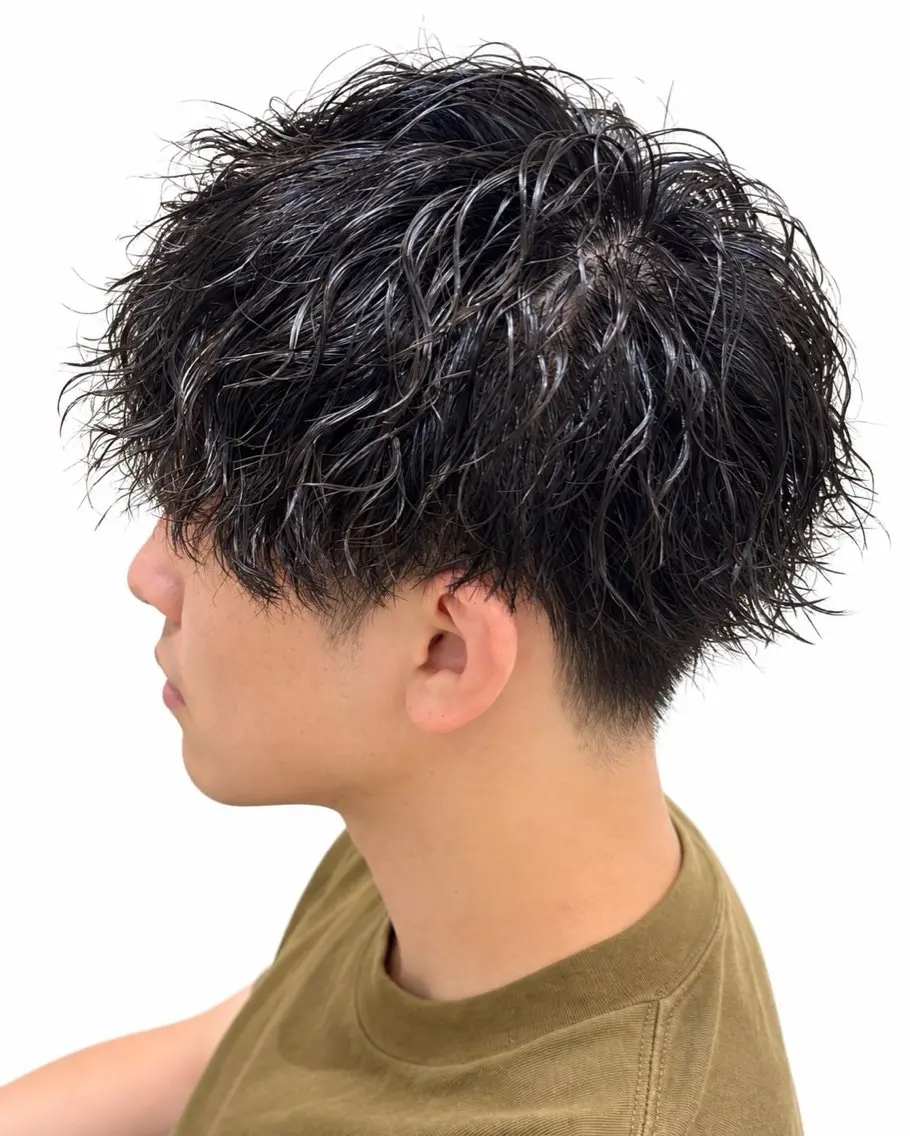 カット+ツイストスパイラルパーマの写真