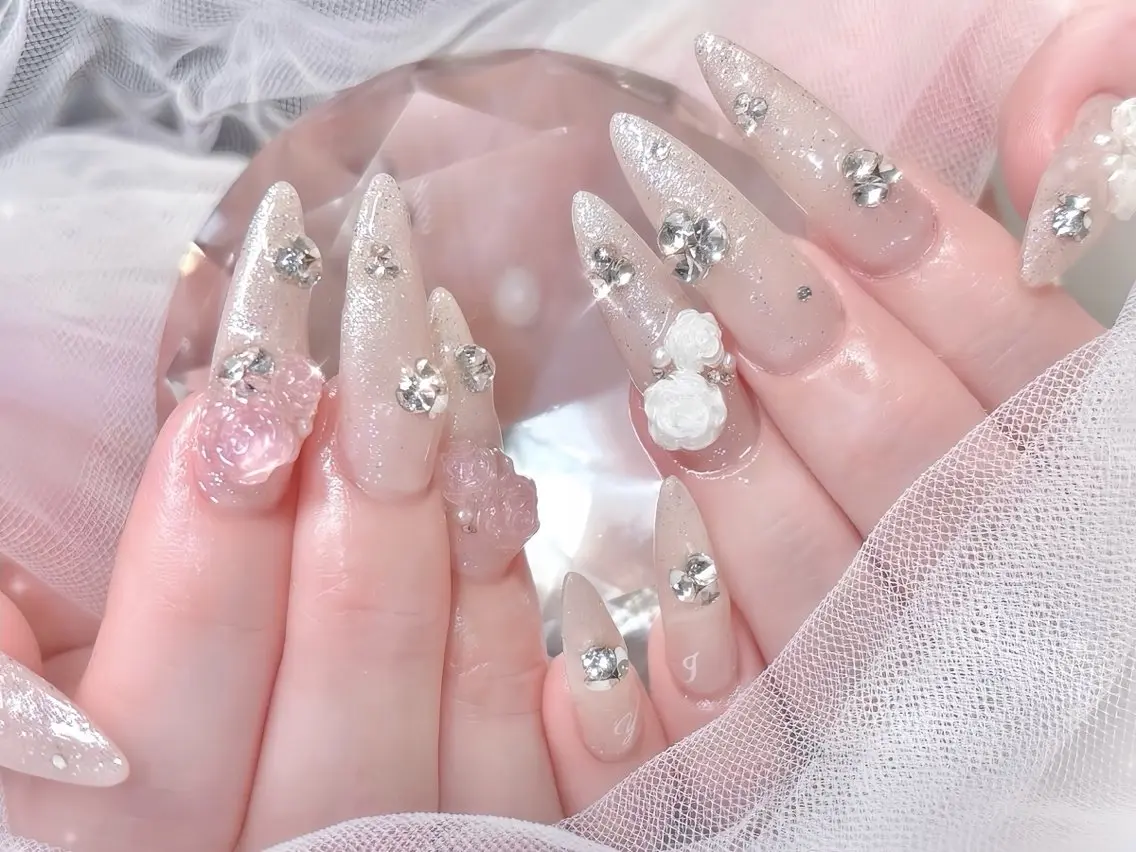 ネイル アートネイル ガーリー 韓国ネイル 持ち込み ニュアンスネイル Rin Nail 新大久保店のネイルデザイン