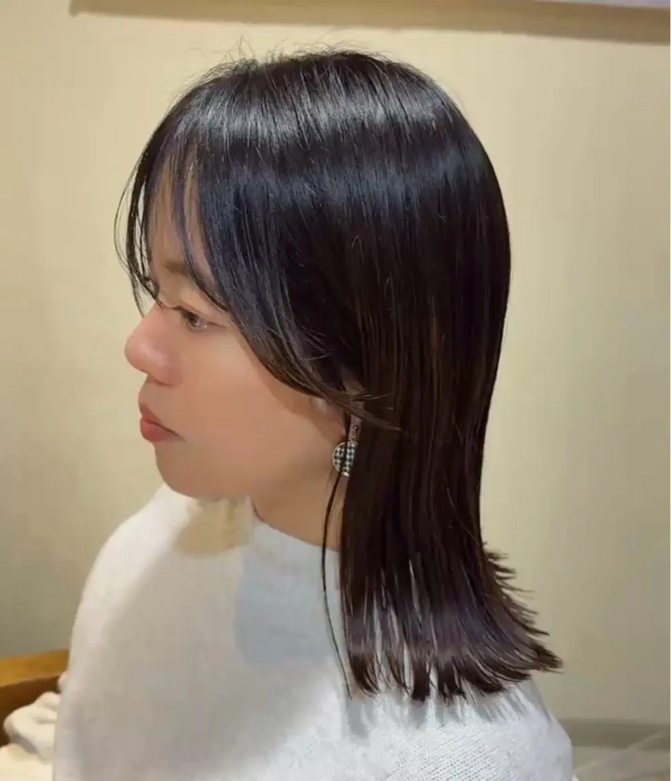 ミディアム 顔周りカット 髪質改善/艶カラーのヘアスタイル