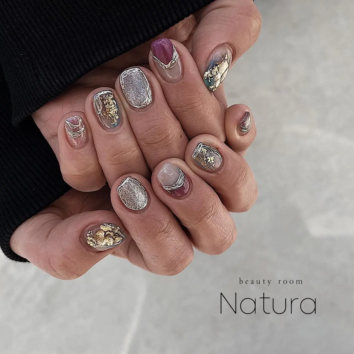 ネイル マツエク・マツパ アイブロウ ハンドネイル beautyroom Naturaのネイルデザイン