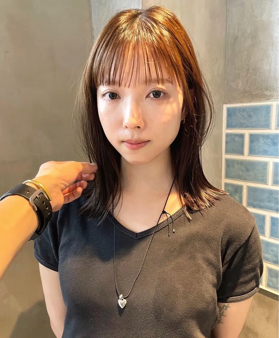 ミディアム ボブ 外ハネヘア カット トリートメント 👑ボブはお任せ ミヤノ👑のヘアスタイル