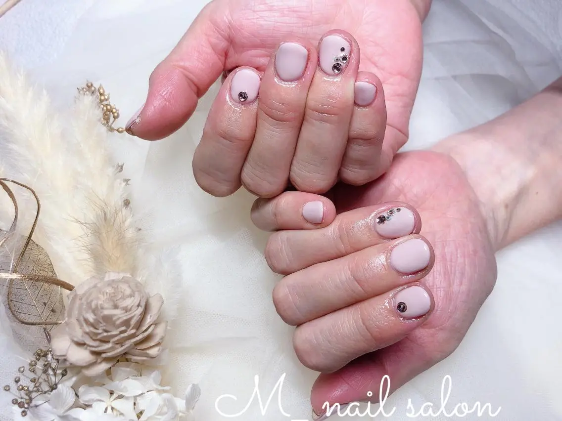 ネイル ワンカラーネイル M_ nail salonのネイルデザイン