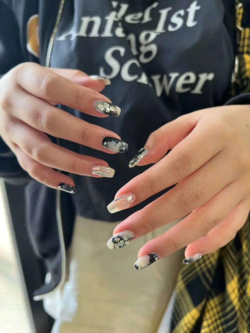 ネイル ハンドネイル Hata nail 🎀個性派ニュアンスのネイルデザイン