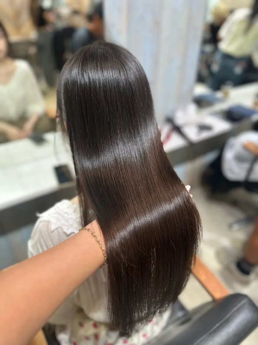 ロング 縮毛矯正 🖤KURUMI🖤 潤艶・髪質改善のヘアスタイル