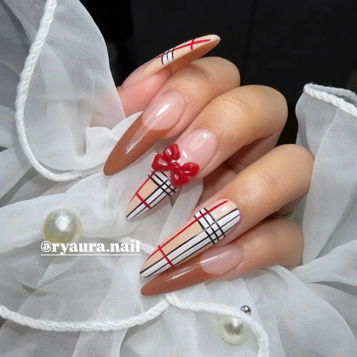 ネイル ハンドネイル RYAURA NAILのネイルデザイン