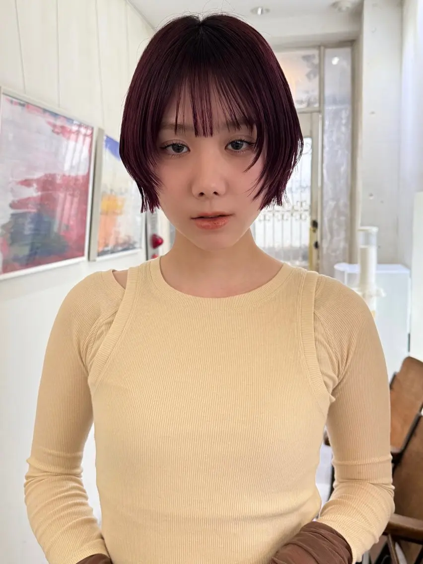 ショート カラー レイヤー MINX伊藤なず菜のヘアスタイル