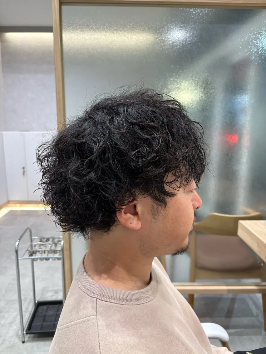 パーマ メンズ 縮毛矯正特化💎& 透明感カラー✨レオのヘアスタイル