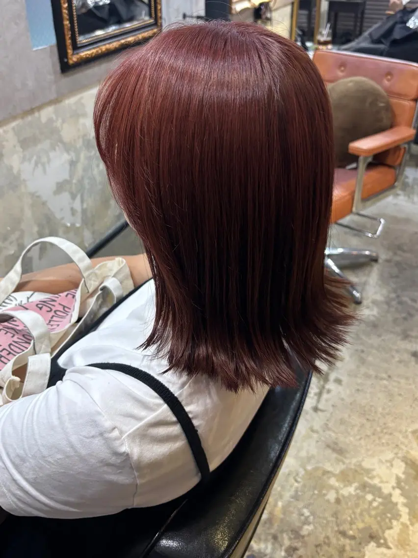 ミディアム カラー ヘアカラー トリートメント チフミ【下北沢🪐 艶カラー🫧】のヘアスタイル