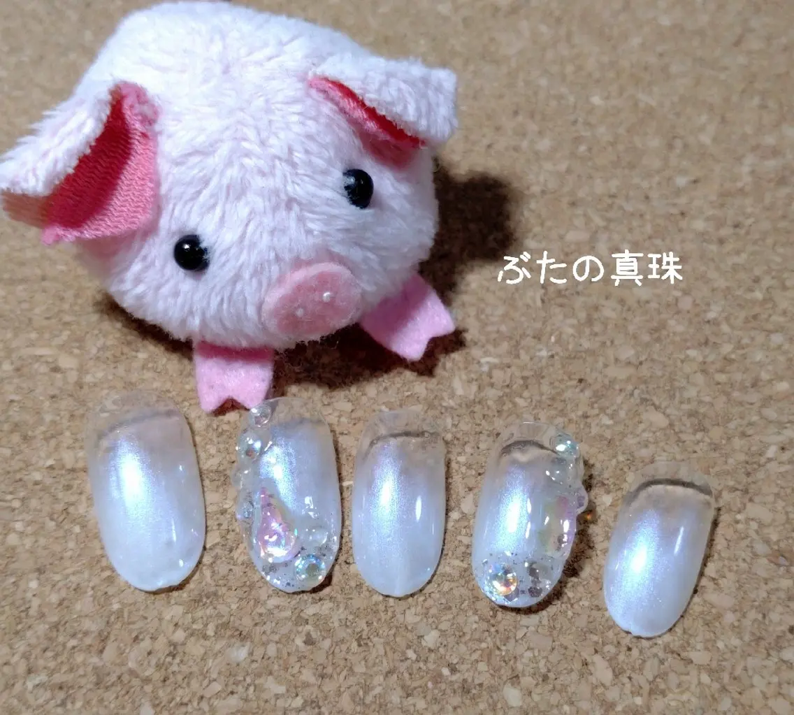 ネイル ストーンネイル ハンドネイル 林 珠里のネイルデザイン