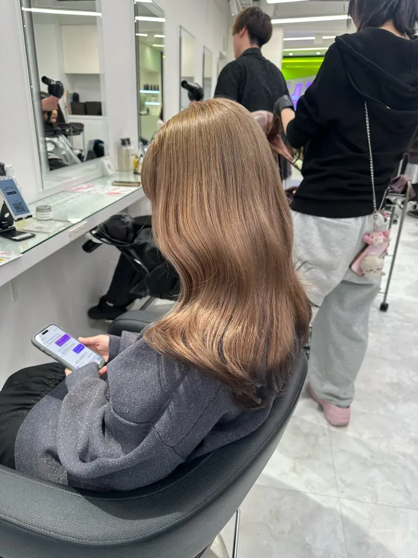 セミロング カラー ヘアカラー トリートメント ヘッドスパ ヘアセット ❄最強かわいいカラー ❄️MINA❄️のヘアスタイル