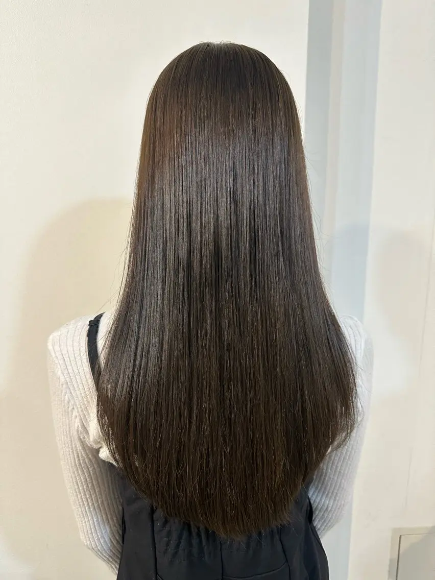 ロング カラー グレージュ オリーブグレージュ オリーブグレー カット ヘアカラー Sherry/R 三川町　木村祐里奈のヘアスタイル