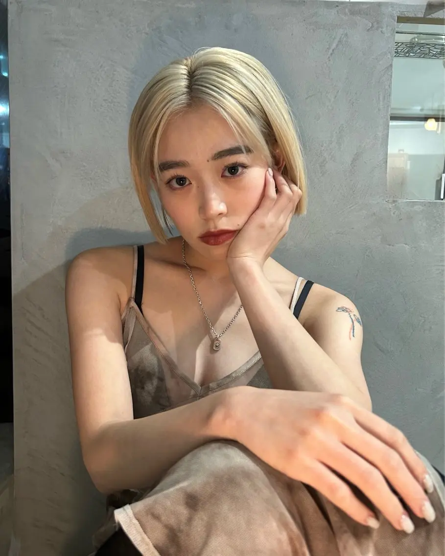 カラー ブロンド ヘアカラー GAN /ダメージレスカラーのヘアスタイル