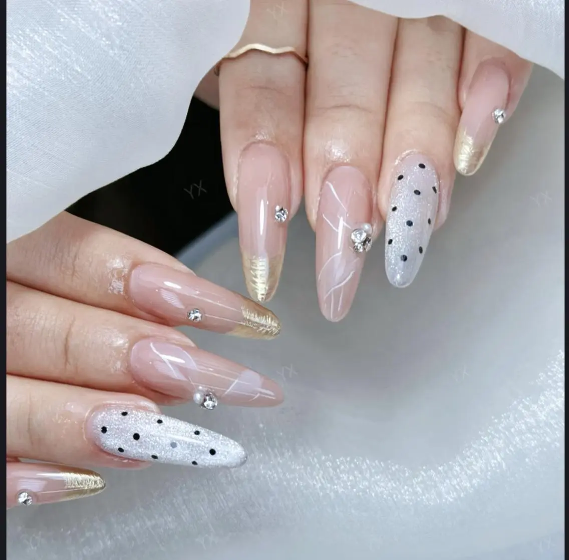 ネイル ハンドネイル ハンドケア 🍑 momo_nailのネイルデザイン