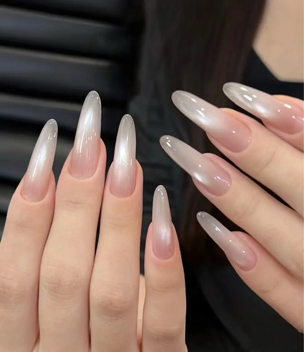 【チップ長さだし10本】ちゅるんマグネットorフラッシュ🧲パーツ2個付きの写真