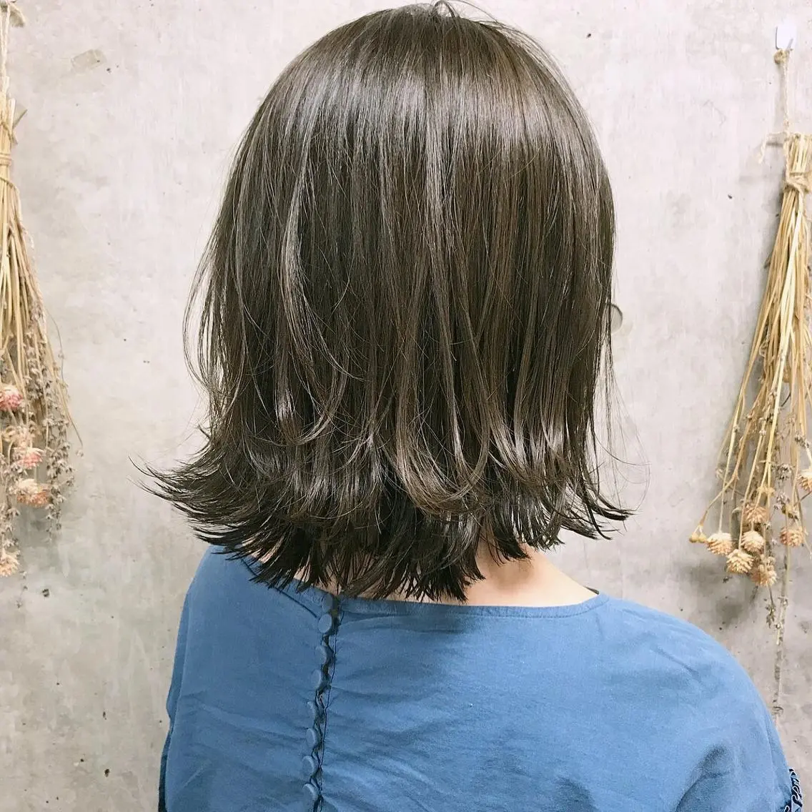 ミディアム カラー ヘアアレンジ アッシュ 透明感カラー Satsuki ✂︎♡のヘアスタイル