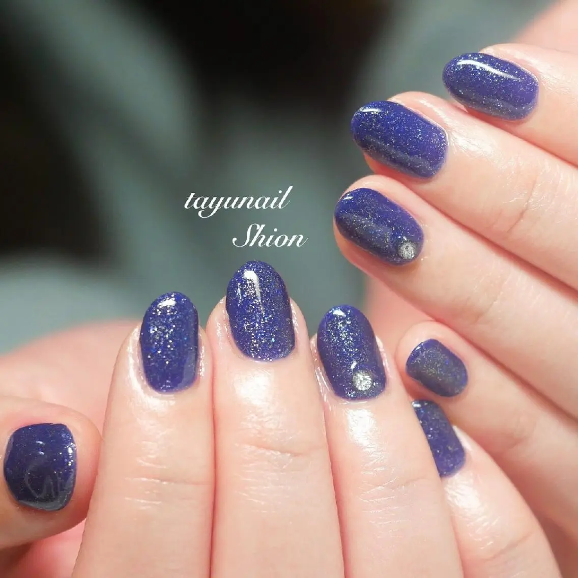 ネイル ブルー ジェルネイル キラキラネイル ラメ(グリッター) パラジェル ネイルサロン 【たゆnail】のネイルデザイン