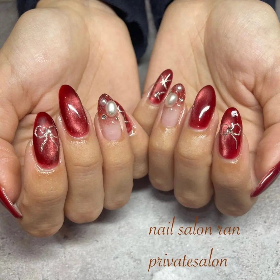 ネイル ボルドー マグネットネイル リボン nailsalon ranのネイルデザイン