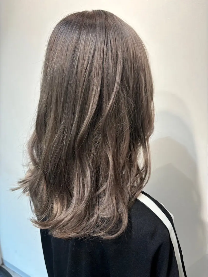 セミロング カラー カット ヘアカラー 美桜🪽🫧 レイヤー特化のヘアスタイル