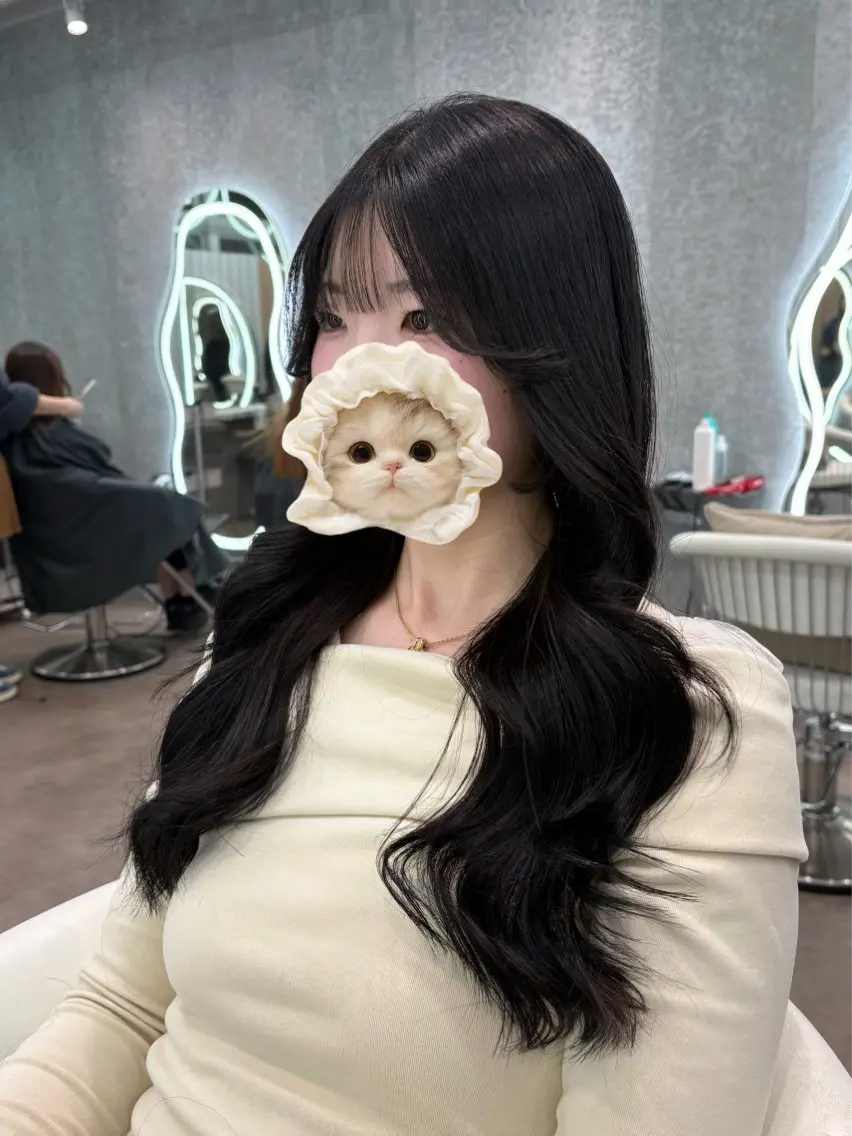 ロング カラー ヘアアレンジ アッシュ 黒髪 ブリーチ ブルーカラー ブルーブラック カット ヘアカラー トリートメント ヘアセット 大宮縮毛矯正🩵 レイヤー 佐藤和のヘアスタイル