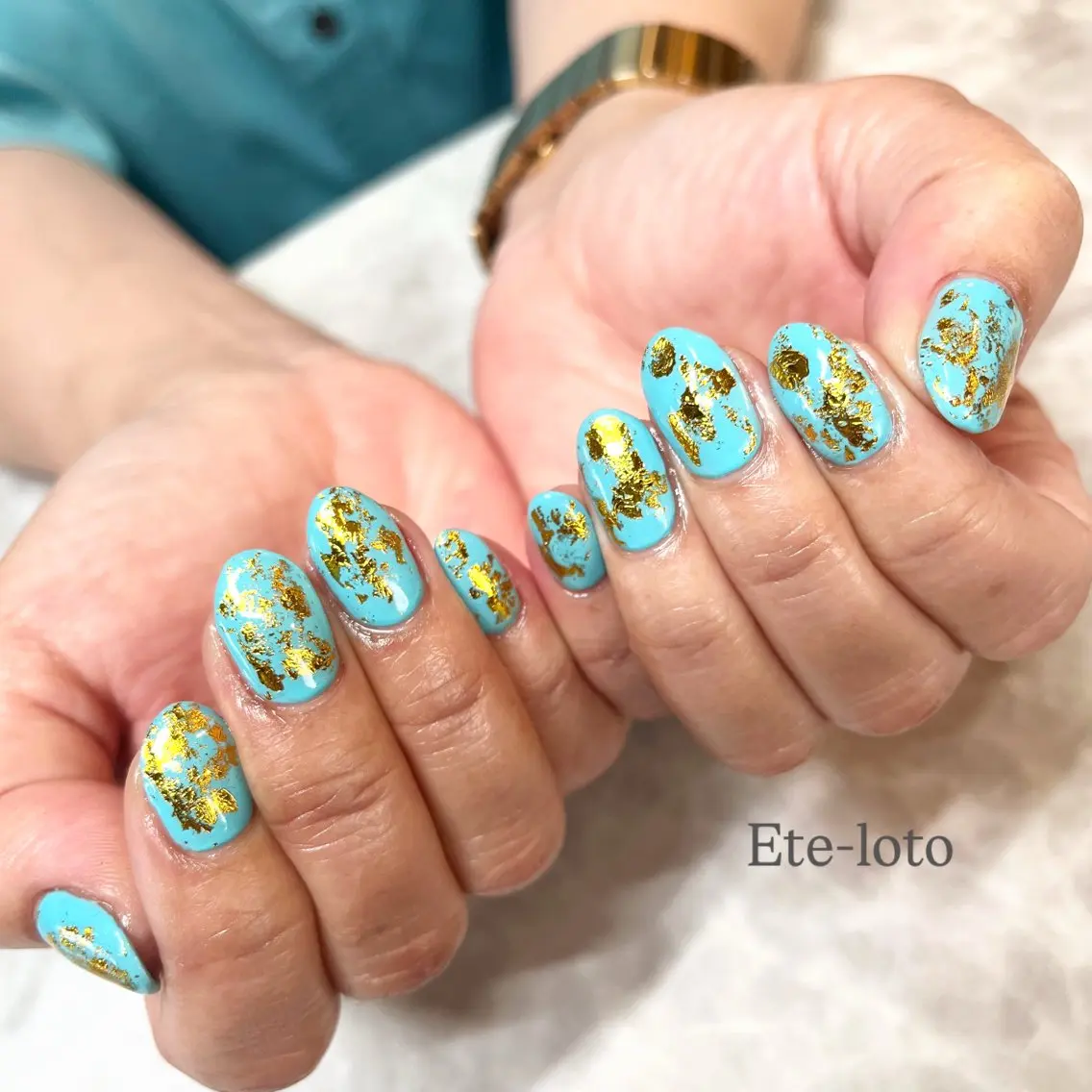 ネイル アートネイル ブルー ゴールド ワンカラーネイル ハンドネイル nail bar Ete-lotoのネイルデザイン