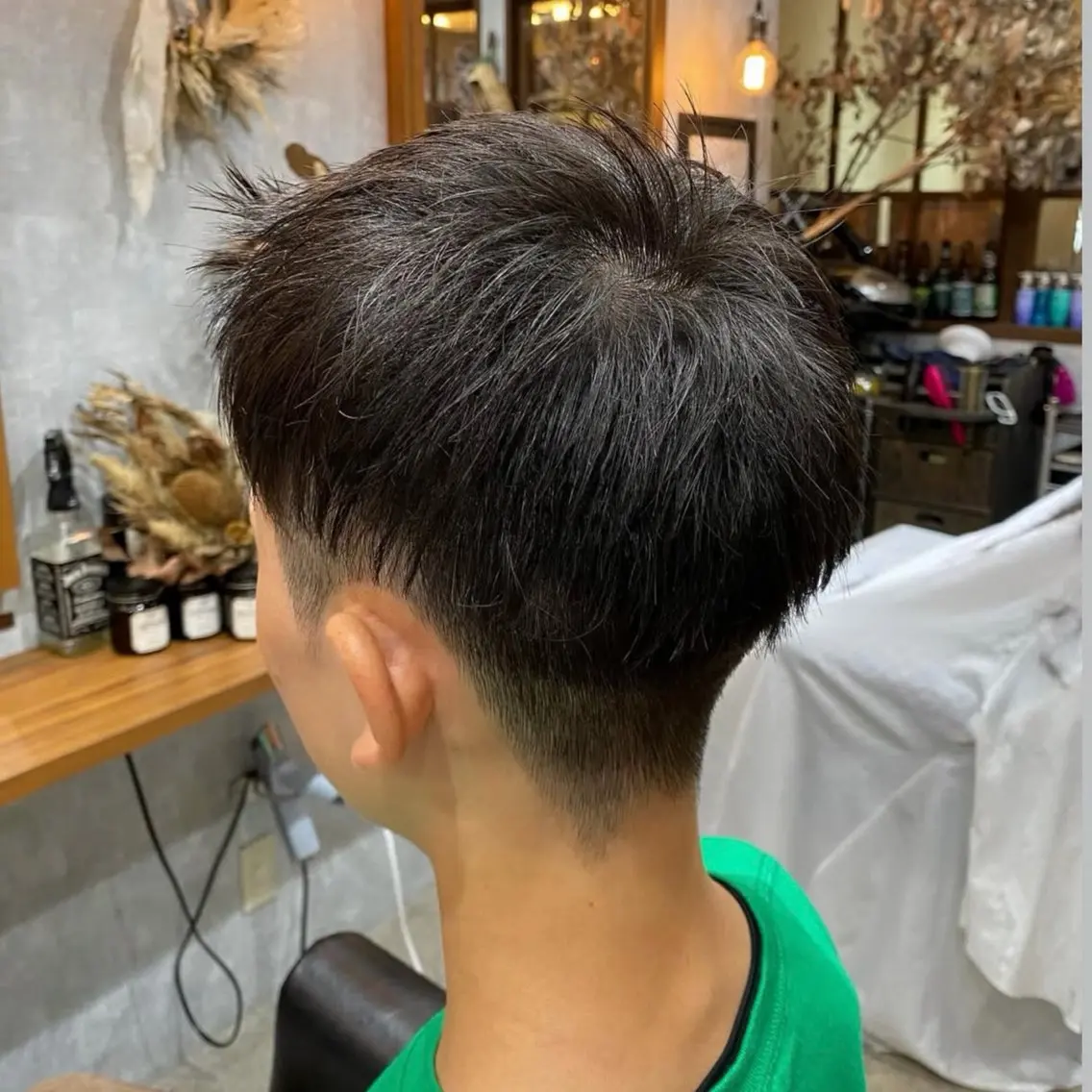 メンズ 今枝莉菜 上品なツヤカラーのヘアスタイル