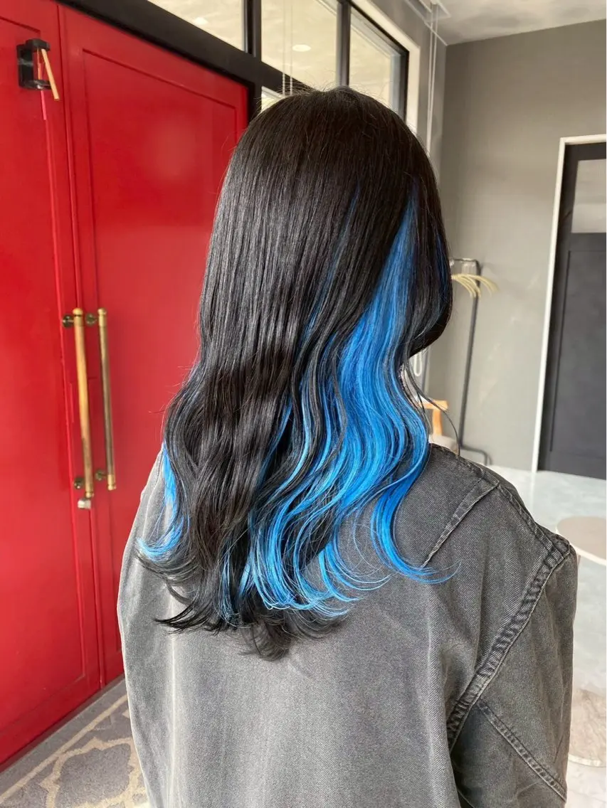 セミロング ヘアカラー 水谷 春音のヘアスタイル
