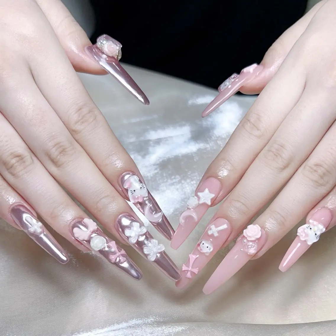 メンズ ネイル メンズ韓国風 アートネイル オーロラネイル ガーリー キラキラネイル ハンドネイル Nail salon 木にいるのネイルデザイン