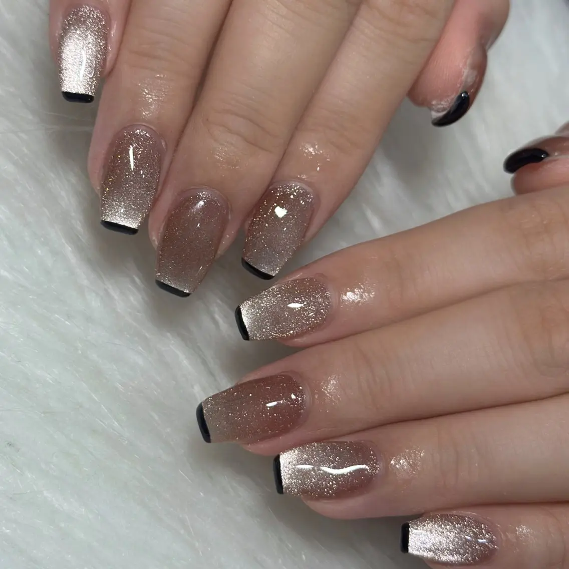 ネイル ハンドネイル フットネイル LAVISH nanamiのネイルデザイン