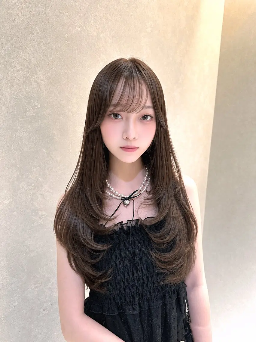 ロング ロングレイヤー レイヤーカット ロング カット ヘアカラー トリートメント 心斎橋/艶髪カラー /レイヤーカットのヘアスタイル