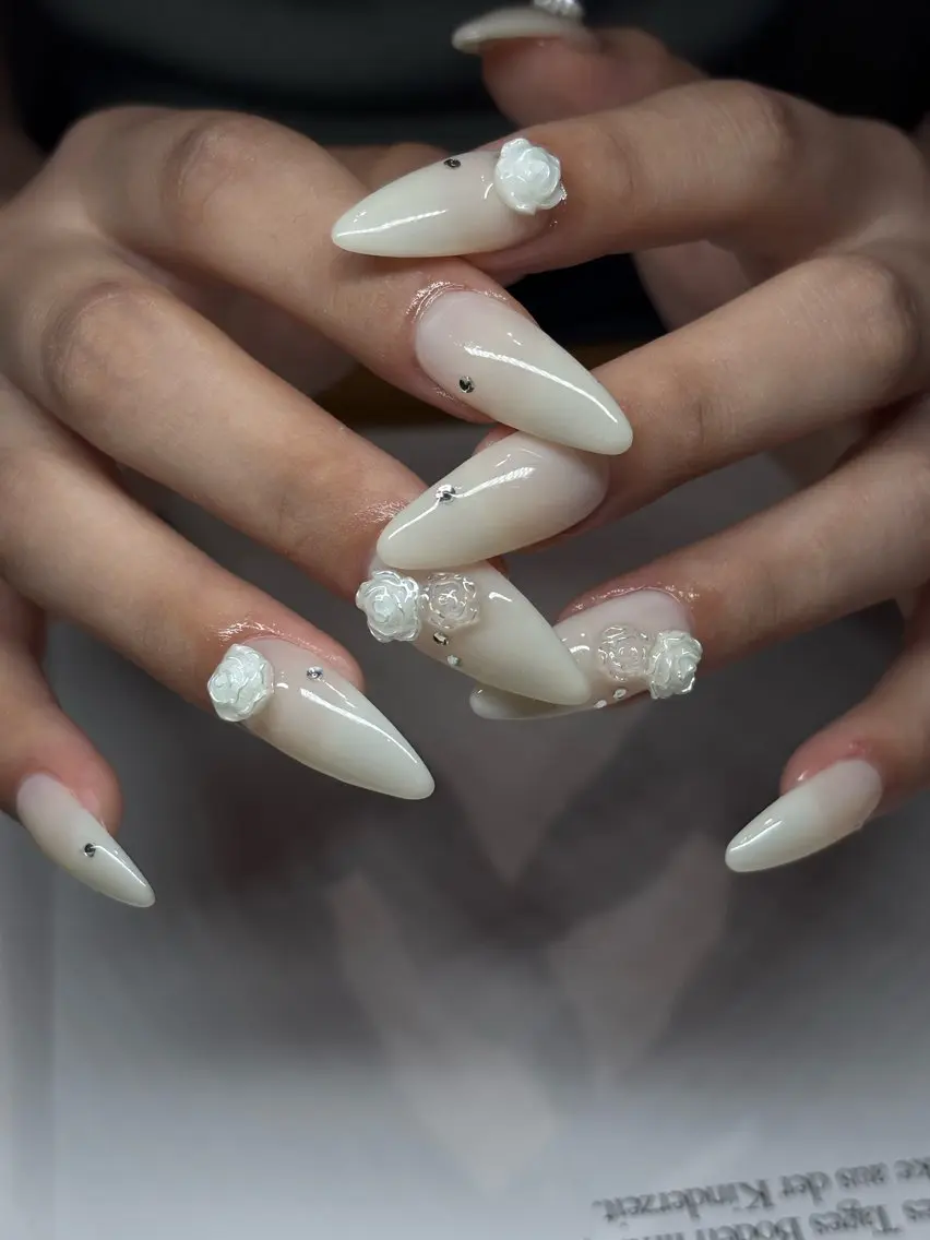 ネイル 長さ出し K. Yukoのネイルデザイン