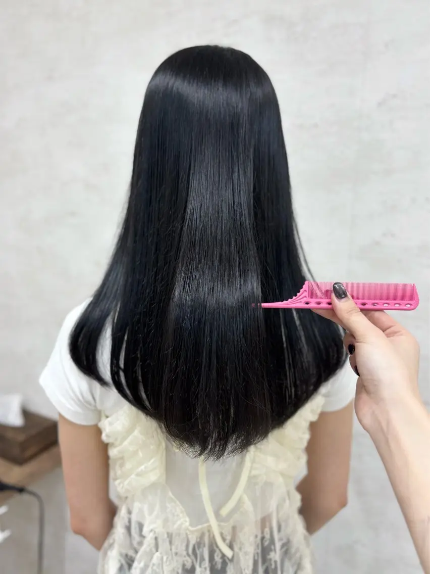 【24歳以下の学生限定🌟】カット + 質感再生トリートメントの写真