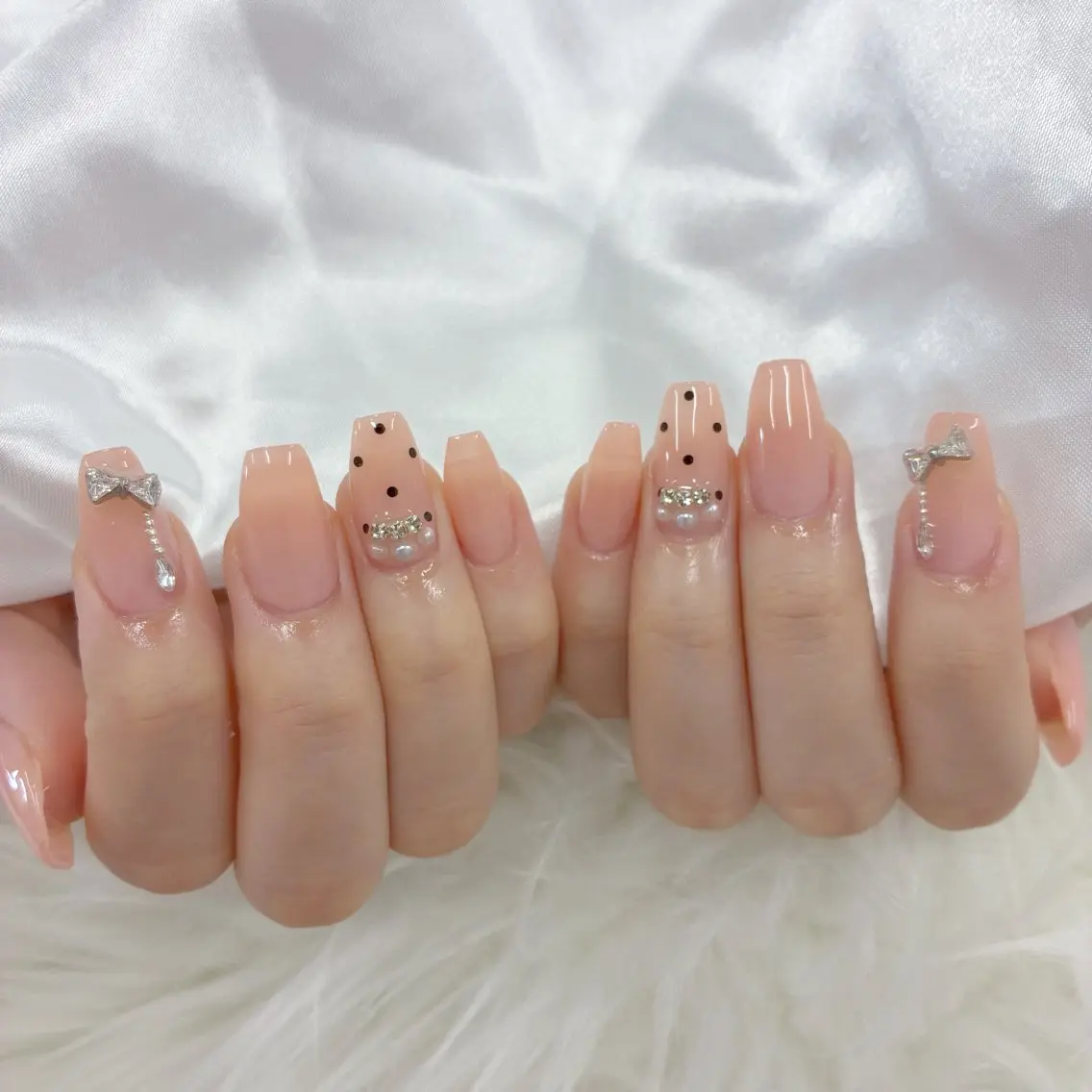 ネイル ハンドネイル ハンドケア DuLi Blinkのネイルデザイン