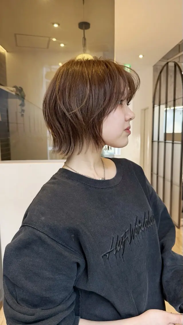 ショート カラー カット ヘアカラー トリートメント ‎♡アヤメ/レイヤー ボブ♡渋谷のヘアスタイル