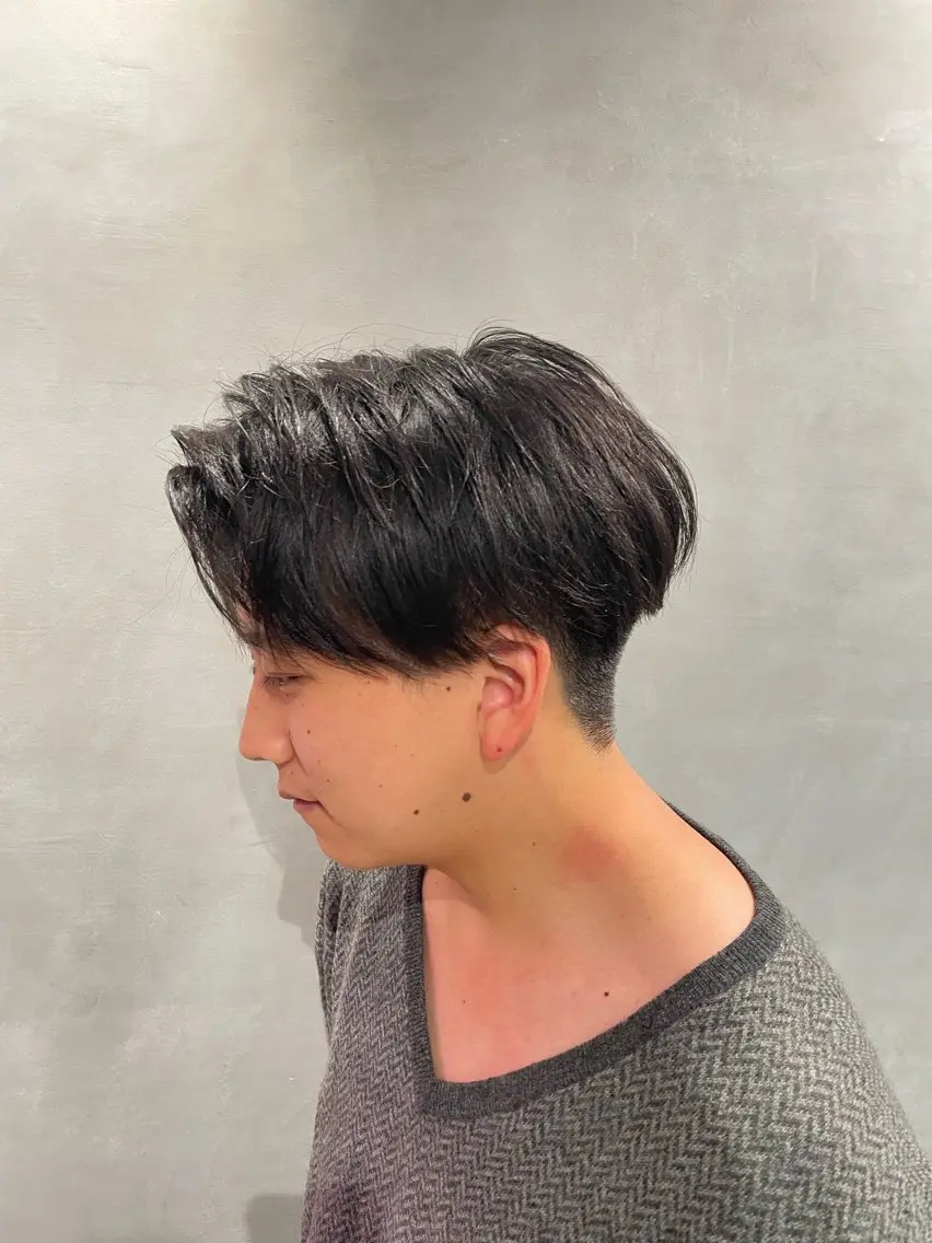 メンズ センターパート カット ヘアカラー メンズ縮毛矯正 ブリーチカラー/まやのヘアスタイル