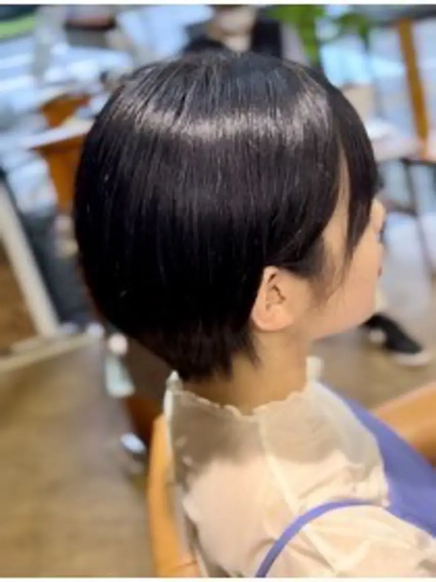 ショート カラー 黒髪 ブルーカラー ブルーブラック NICCOLO西新 TERUのヘアスタイル