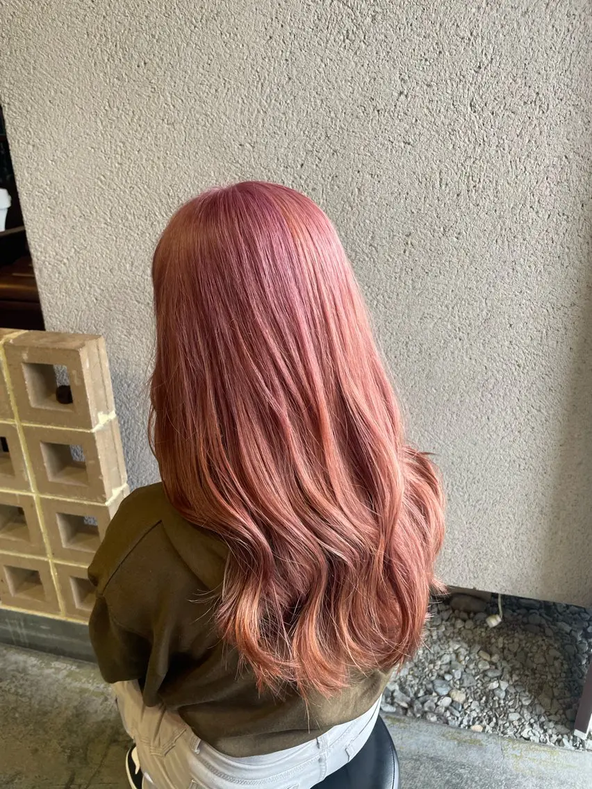ロング カラー ヘアアレンジ ブリーチ ピンクカラー ヘアカラー SARAJU仁川 _aya🌼のヘアスタイル