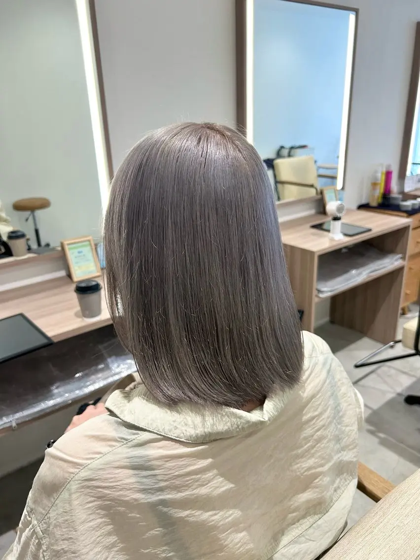ミディアム カラー ヘアカラー トリートメント 🎀透明感カラー🎀 mikaのヘアスタイル