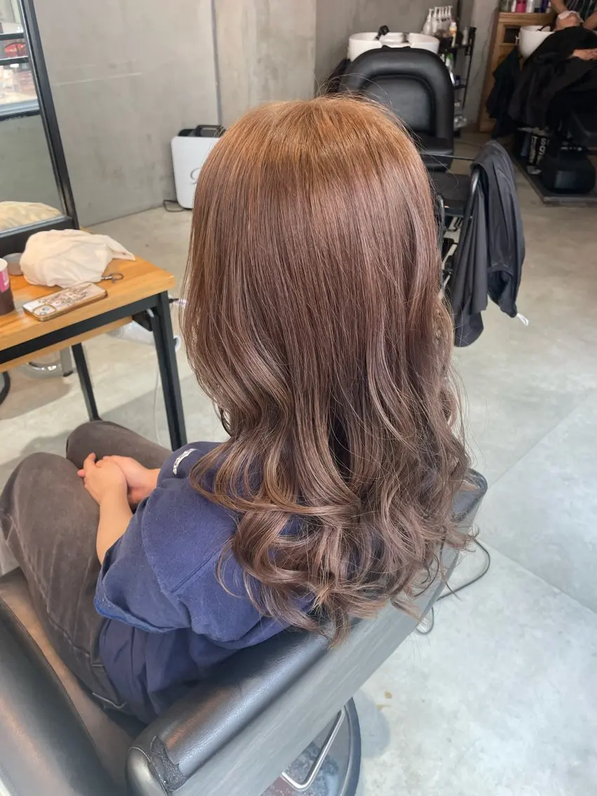 ブリーチ無しダブルカラー【明るめカラーやワインレッドにおすすめ‼️】の写真