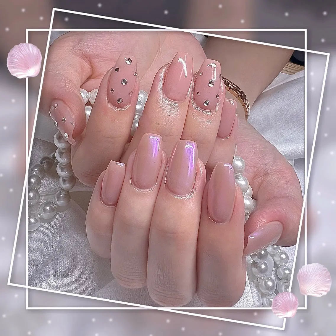 ネイル フレンチネイル グラデーション キラキラネイル 韓国ネイル マグネットネイル ハンドネイル Chill Nailsalonのネイルデザイン
