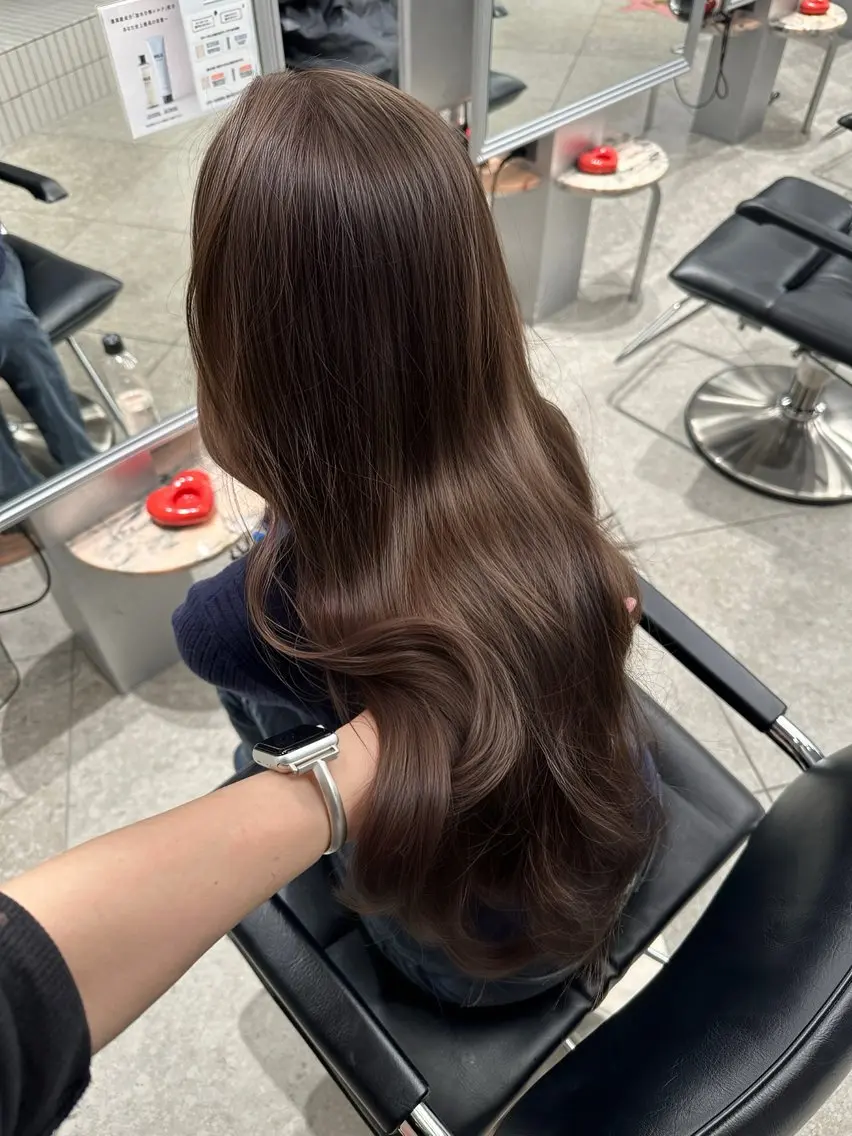 ロング カラー ヘアカラー カワチ リュウタのヘアスタイル