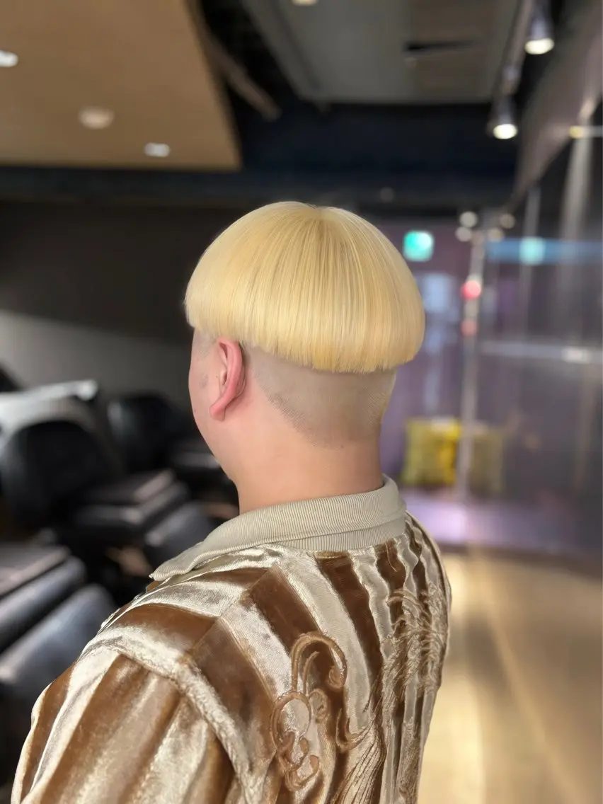 カラー ブリーチ 抜きっぱなしブロンド ブロンド PELEsakae さえのヘアスタイル