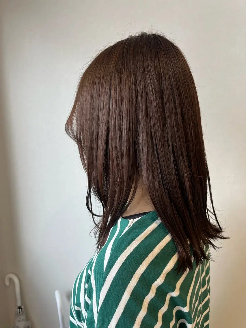 セミロング うる艶カラー asukaのヘアスタイル