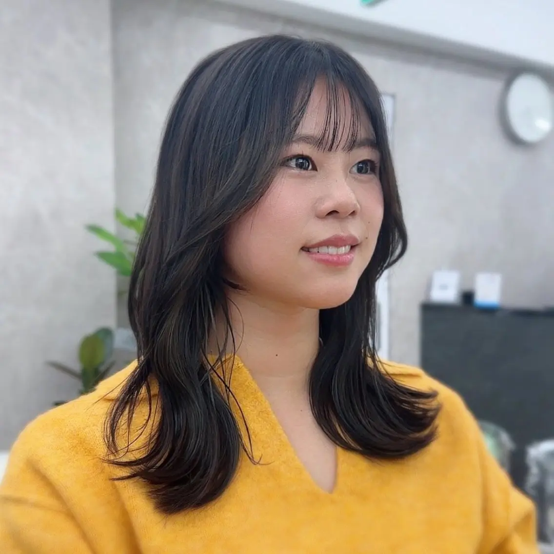 セミロング 顔まわりレイヤー 顔周りカット 韓国風ヘア レイヤーカット カット ヘアカラー トリートメント 田之上千尋/透明感 ブリーチなし/韓国風のヘアスタイル