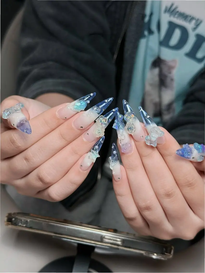 ネイル ボルドー チークネイル 長さ出し フレンチネイル ジェルネイル ハンドネイル VANI Belle Nailのネイルデザイン