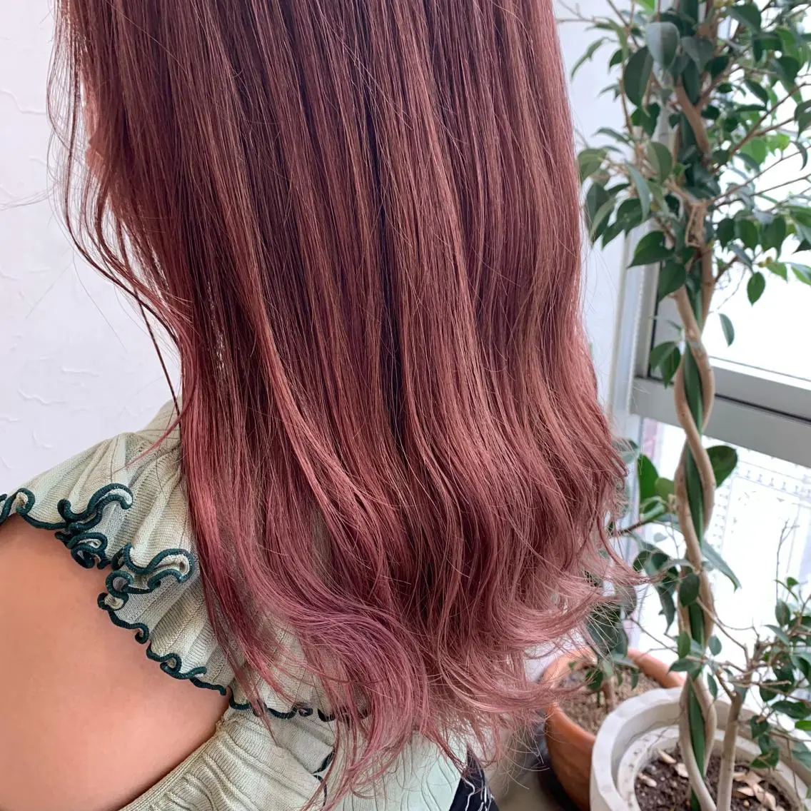 セミロング カラー ブリーチ カシス ピンクカラー メンズ指名多数!! 田島史也のヘアスタイル