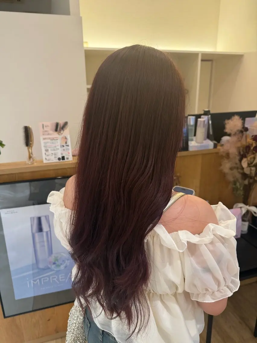 ロング カラー 今田 咲夢のヘアスタイル