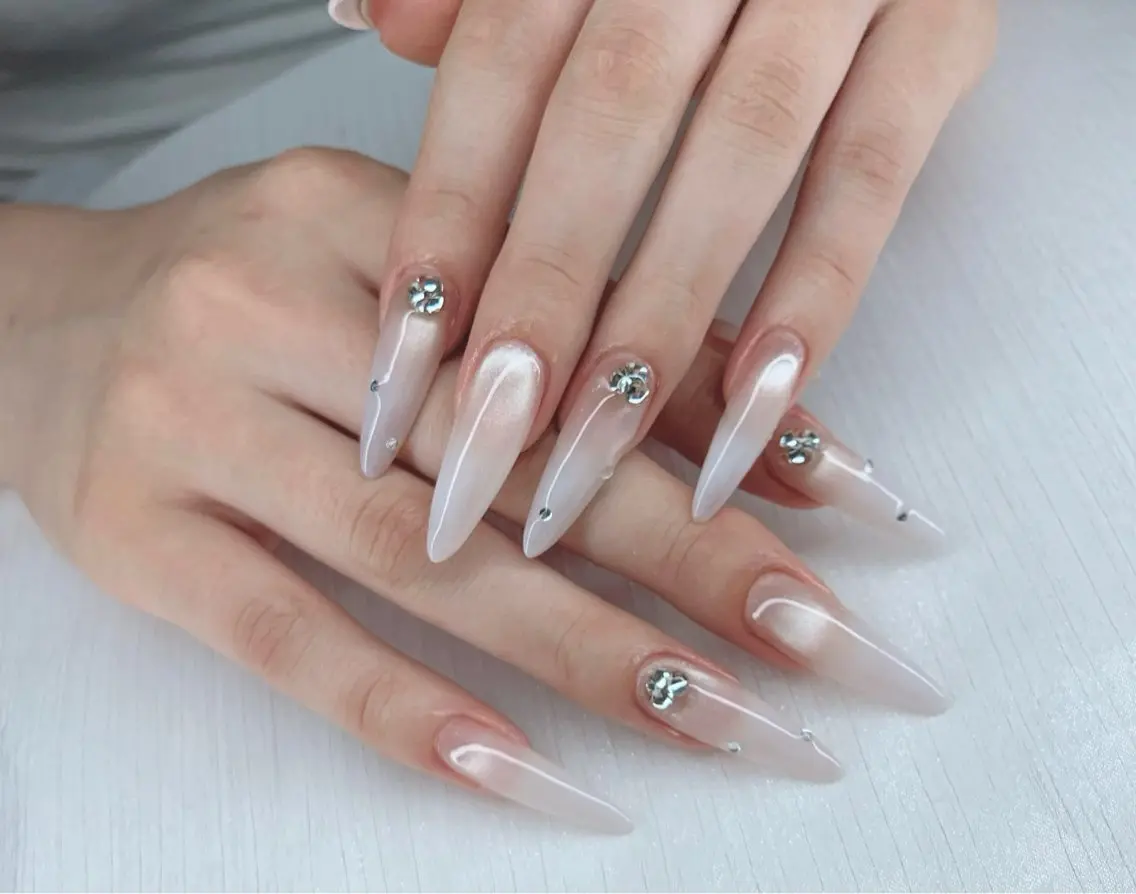 ネイル ジェルネイル 韓国ネイル ニュアンスネイル パラジェル ワンホンネイル Kaori Nailのネイルデザイン